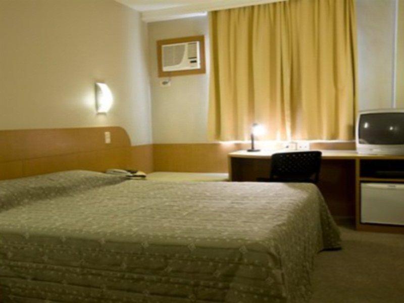 Slim Curitiba Alto Da XV Otel Dış mekan fotoğraf